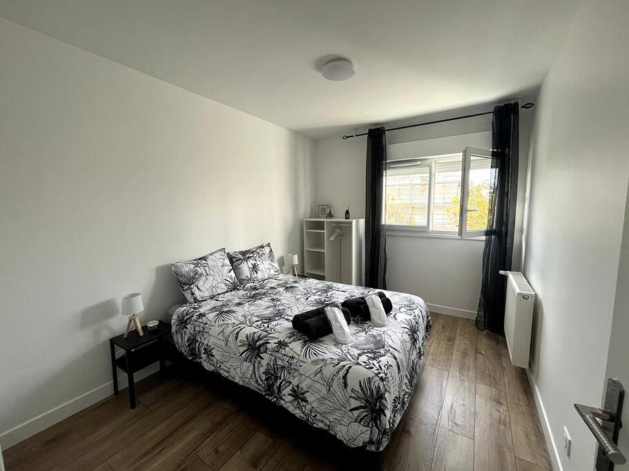 Hana Home Mantes-La-Jolie 6 Personnes Parking Public Gratuit Business&Family Luaran gambar