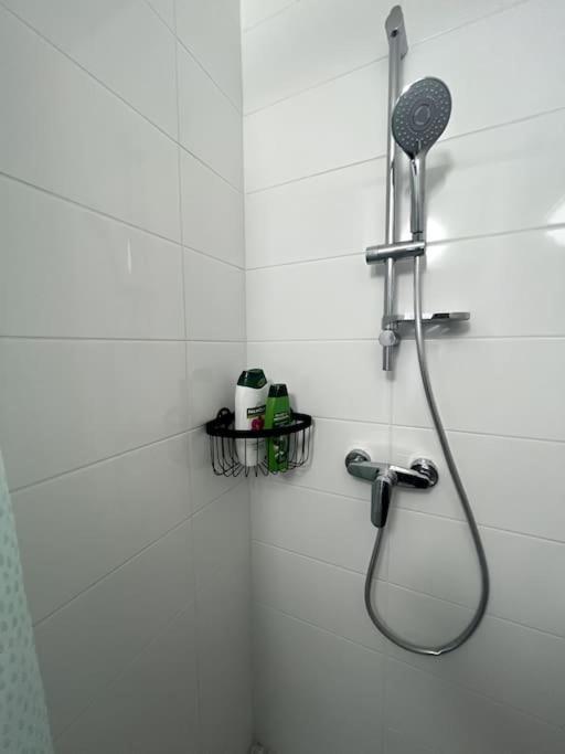Hana Home Mantes-La-Jolie 6 Personnes Parking Public Gratuit Business&Family Luaran gambar